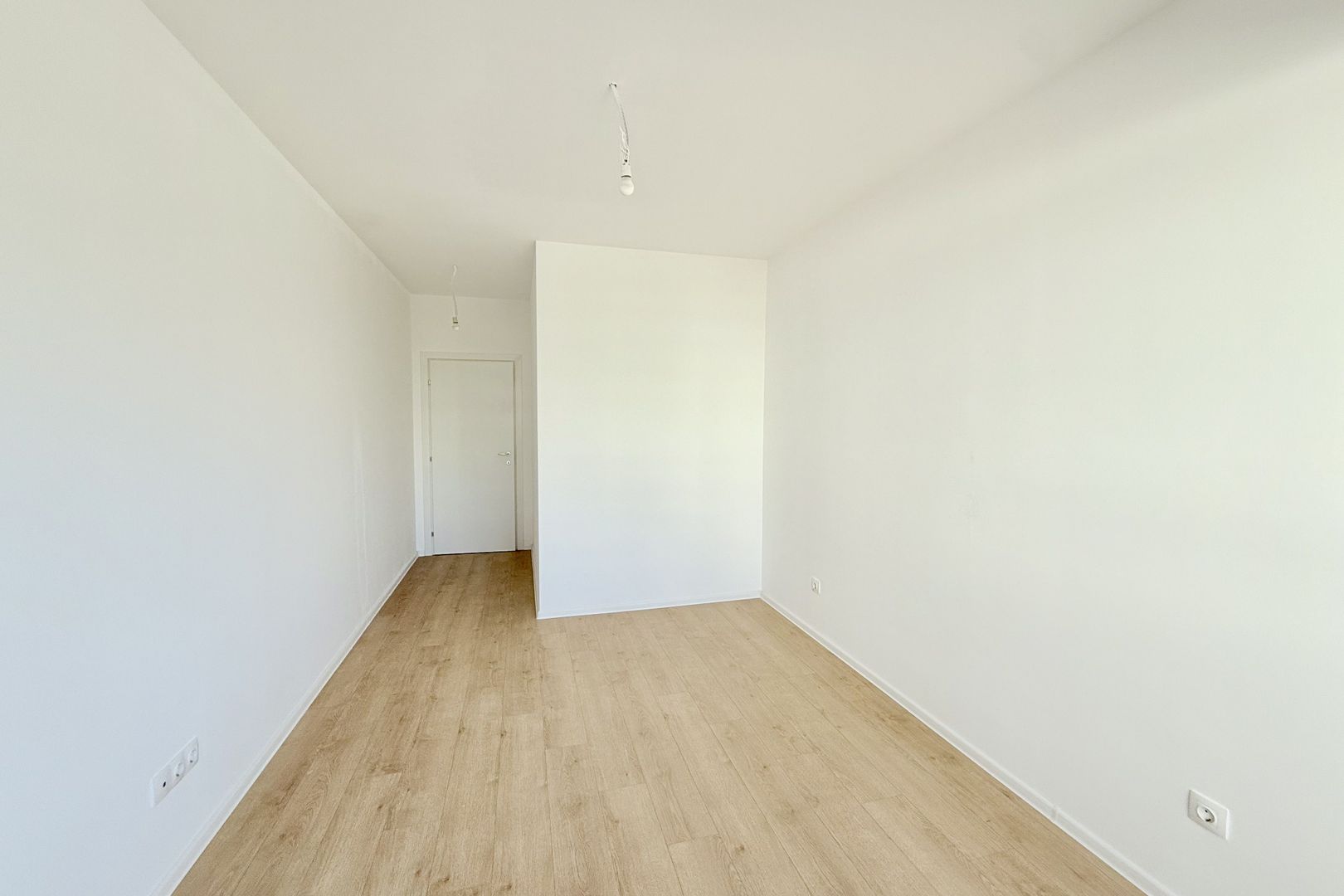 Apartament 3 camere spațios, amenajat, bloc nou, comision 0% - Poză 8