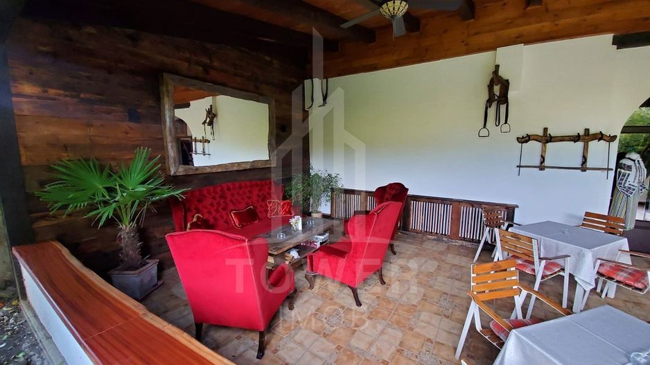 Pensiune de vânzare-9 camere cu baie, restaurant, curte-Apoldu de Sus - Poză 10