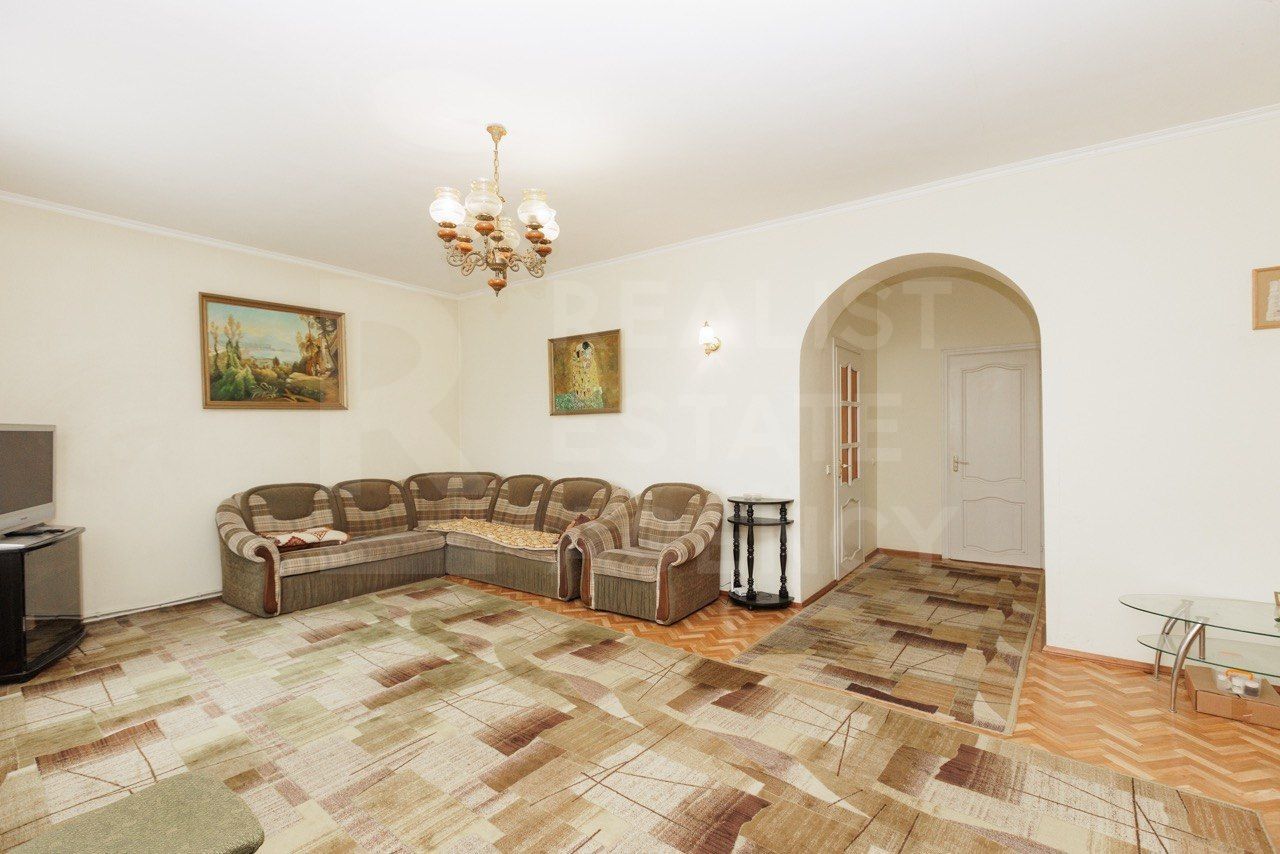 Vânzare, casă 3 nivele , str. Sihastrului, Codru - Poză 4