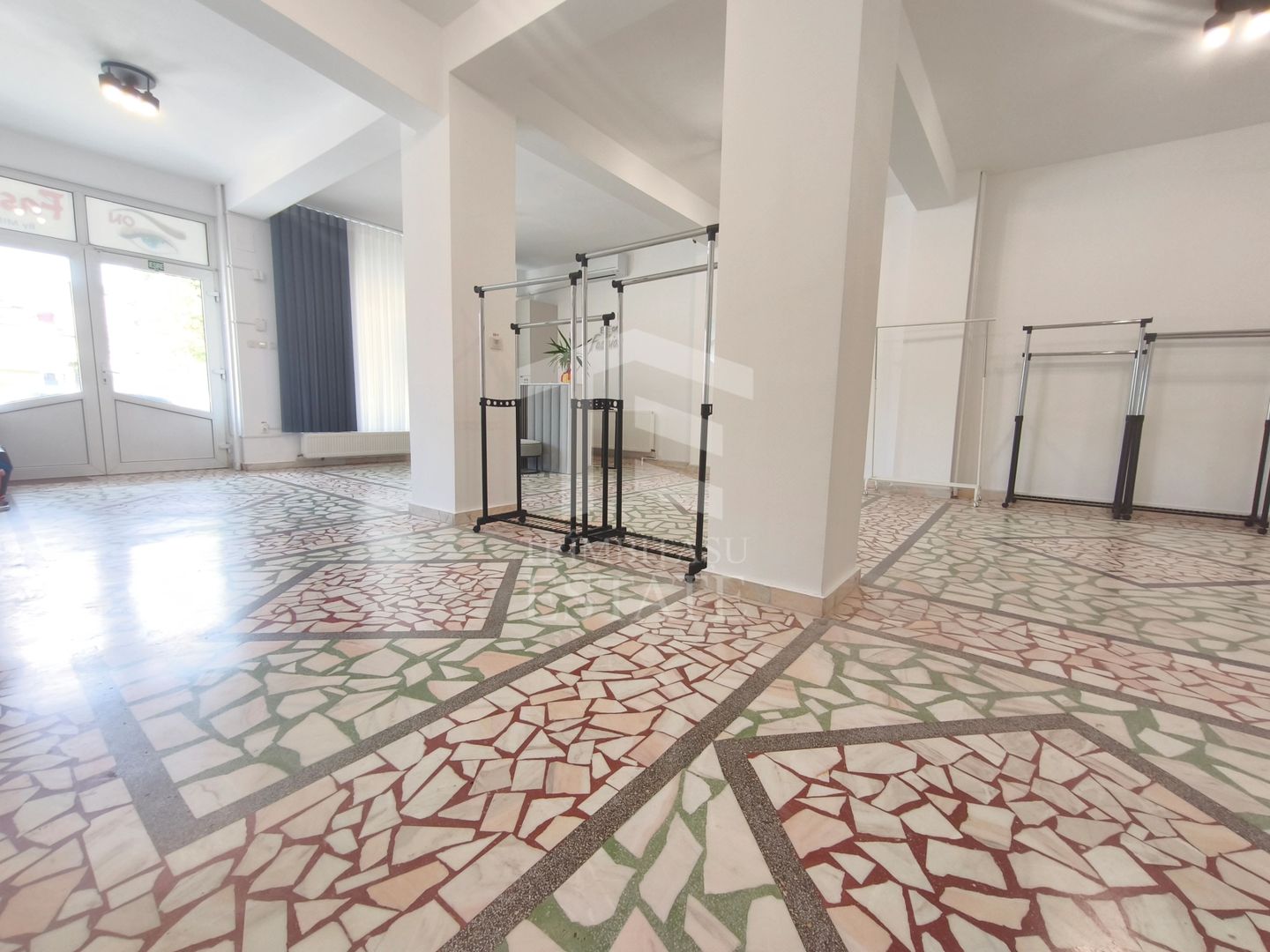 Spatiu Comercial Stradal |Bd. Mamaia|Vizibilitate Maximă & Comision 0% - Poză 4