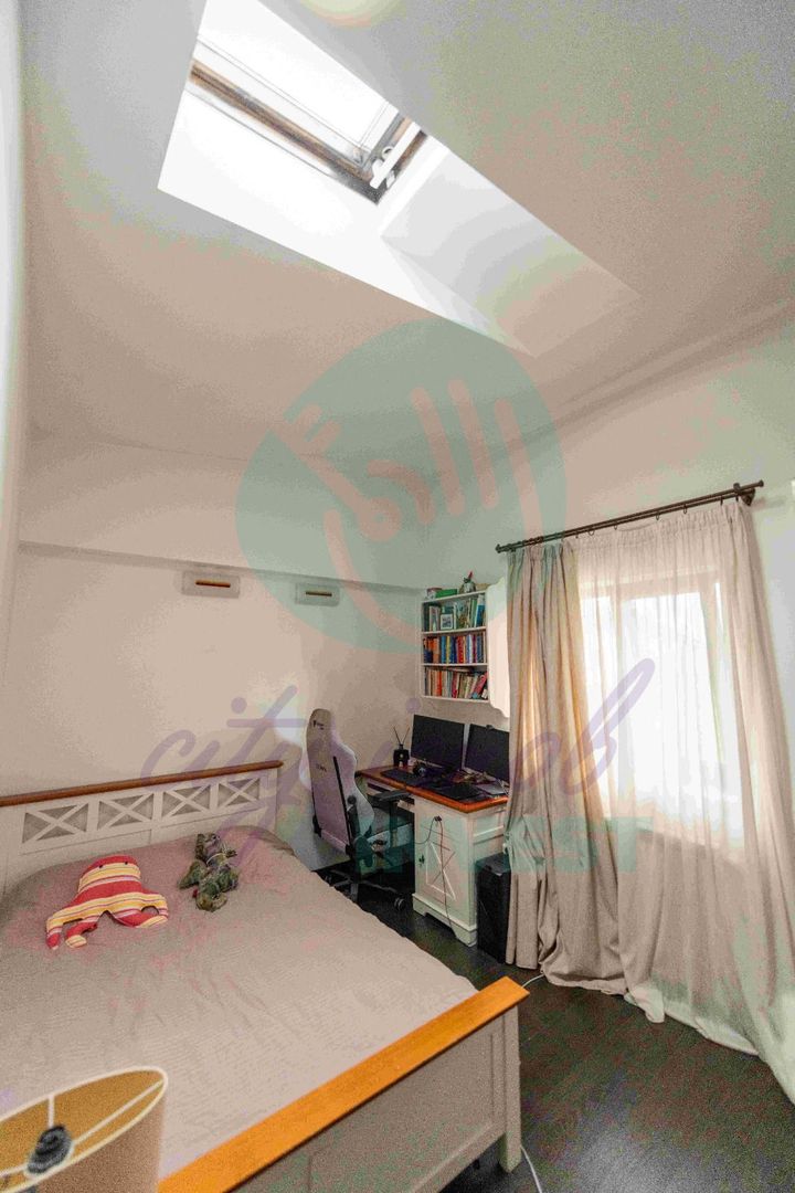 "Acasa" in Vatra Luminoasa - Poză 10