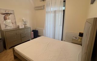 🏢De închiriat apartament 2 camere, Centru, 550 euro - Poză 4