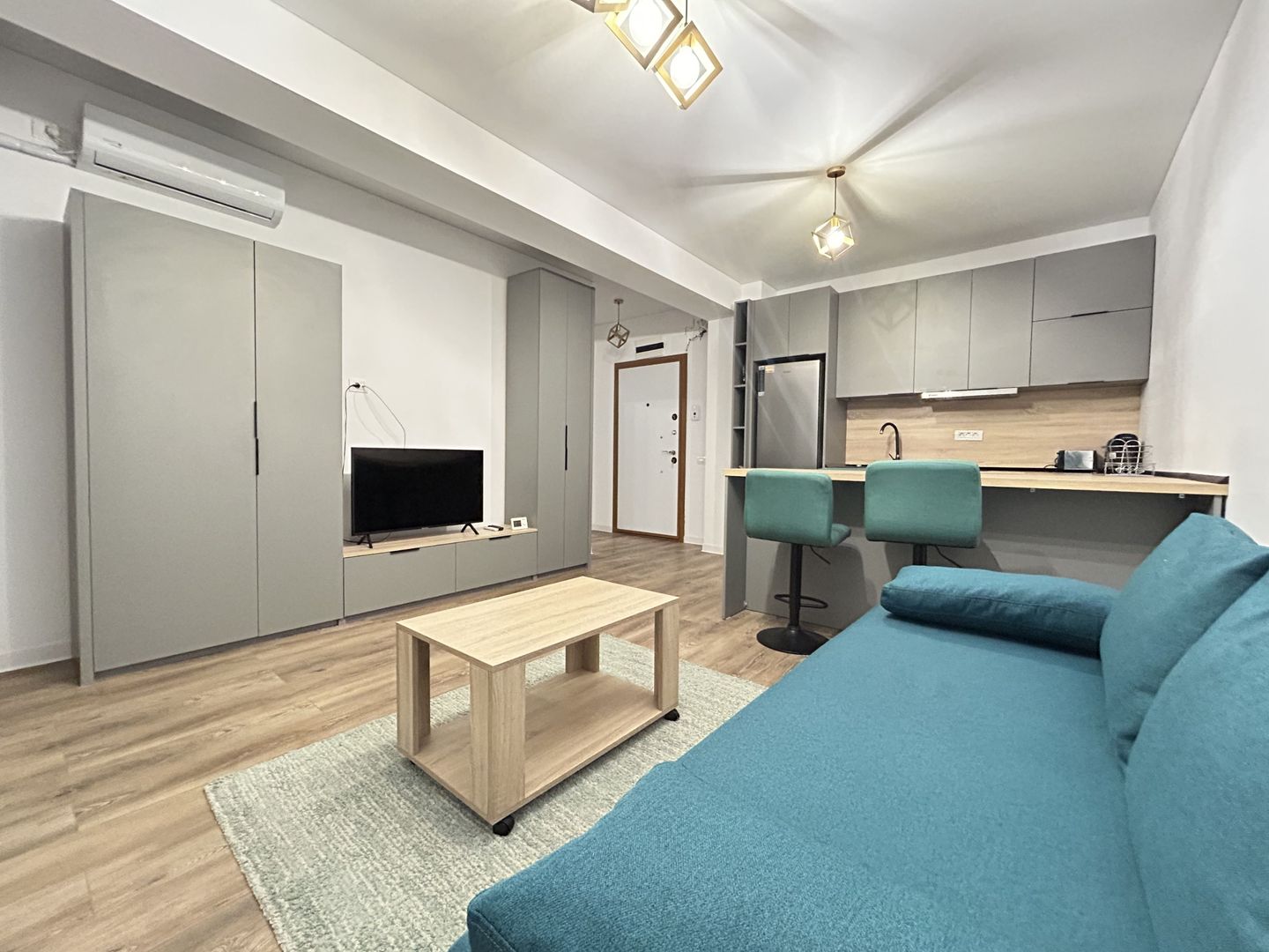 Apartament 2 camere Mamaia Nord vedere la mare - Poză 2