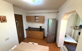 3 camere decomandat cu 2 bai Rovine etajul 3 centrala termica 72mp - Poză 6