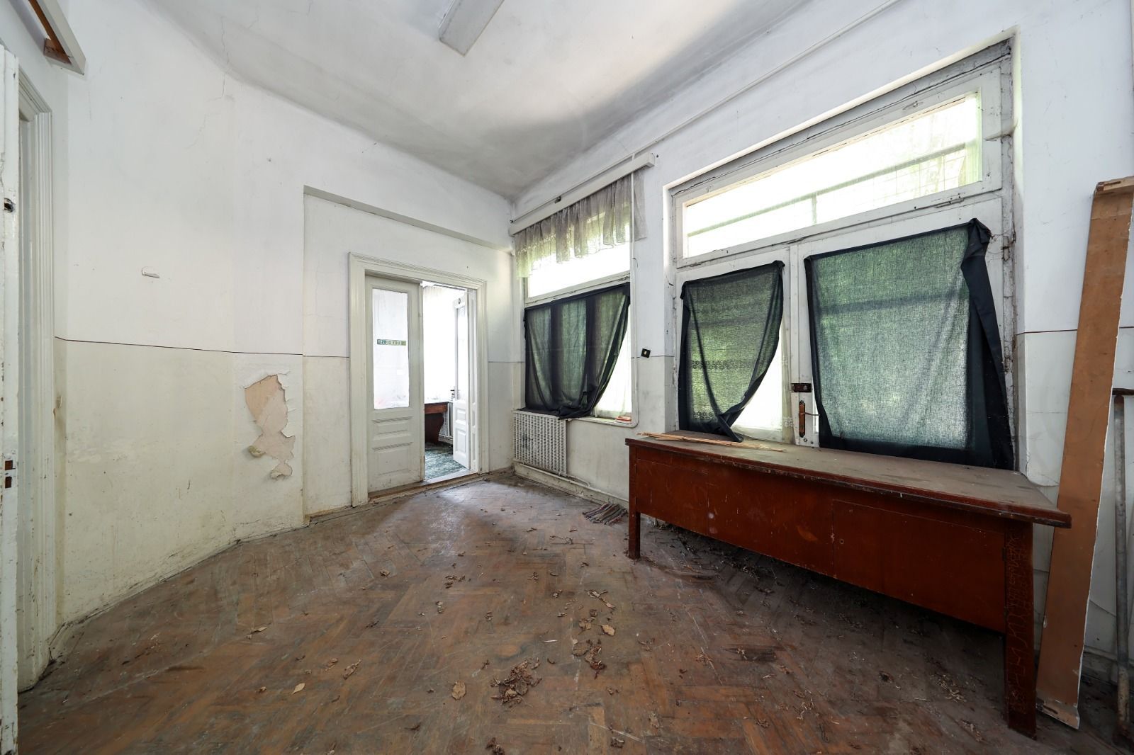 Casă spațioasă în centrul orașului Sfântu Gheorghe | Teren 1300 mp - Poză 20