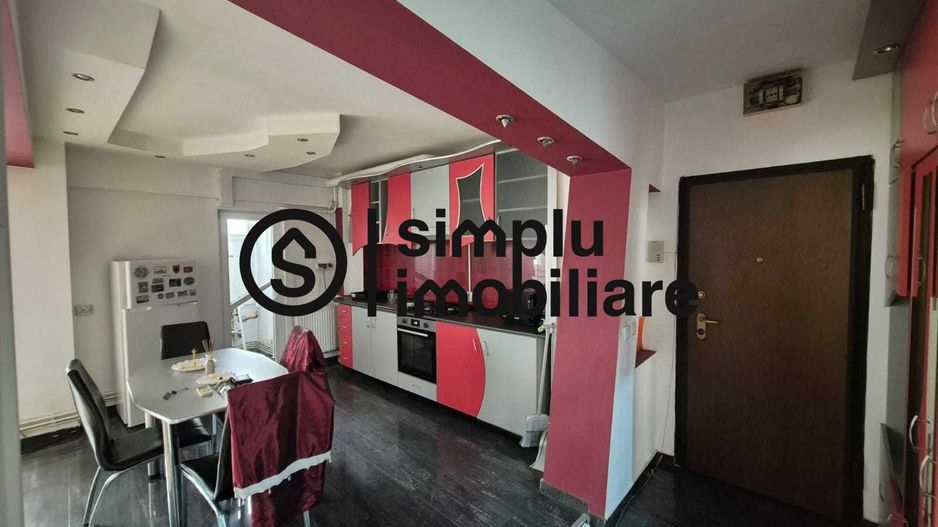 3 camere, 2 bai, Universitate -  600 Euro - Poză 1