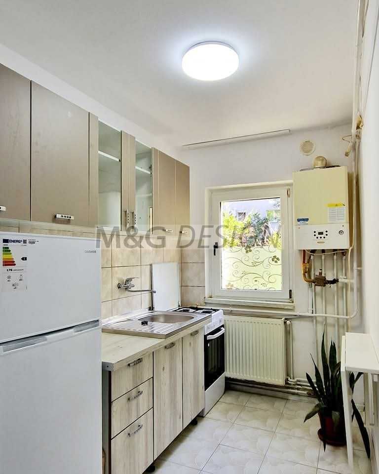 De vanzare apartament 1 camera decomandat CENTRALA parter - Poză 1