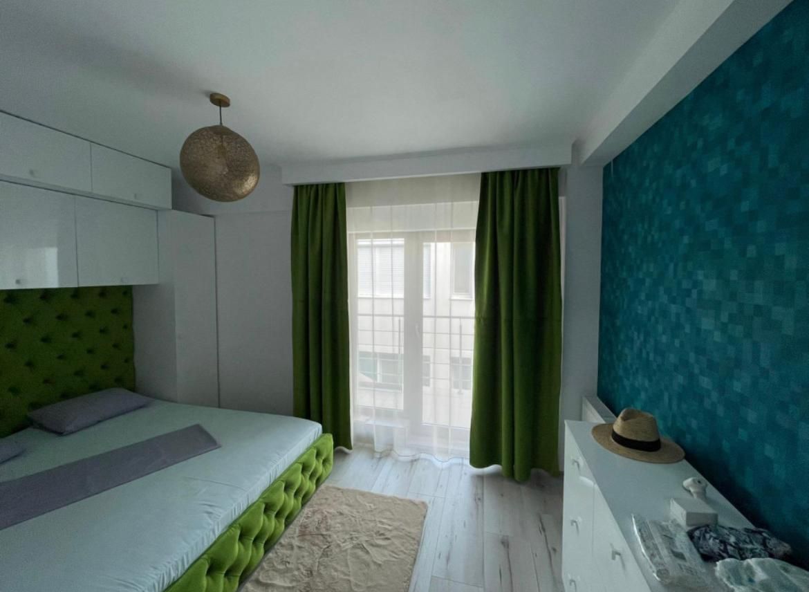 Apartament 2 cam. de vanzare 61mp + terasa 15 mp la 30 m de plaja - Mamaia Nord - Poză 8