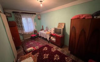 vând apartament 2 camere Alexandru Cel Bun 62000 euro - Poză 2