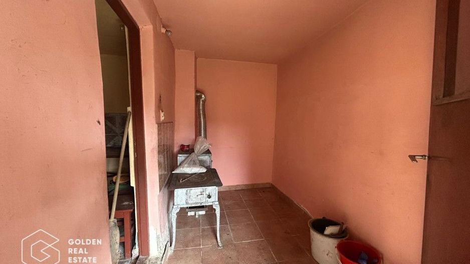 Casa traditionala cu teren generos in Odvos, județul Arad - Poză 13