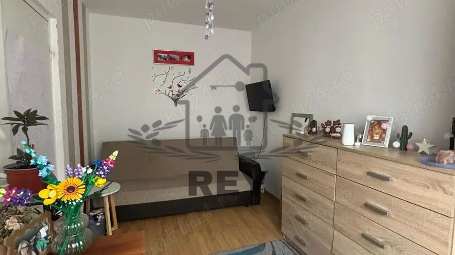 Vand apartament 2 camere Str. Nicolae Iorga/Oștirii/Mihai Viteazul - Poză 2