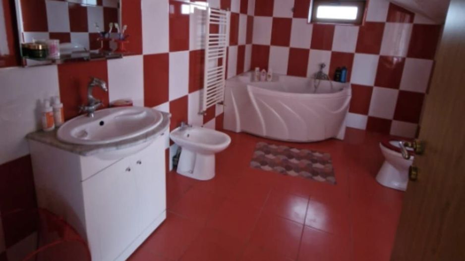 Casa de inchiriat | Snagov | acces direct la lac | ponton propriu - Poză 11