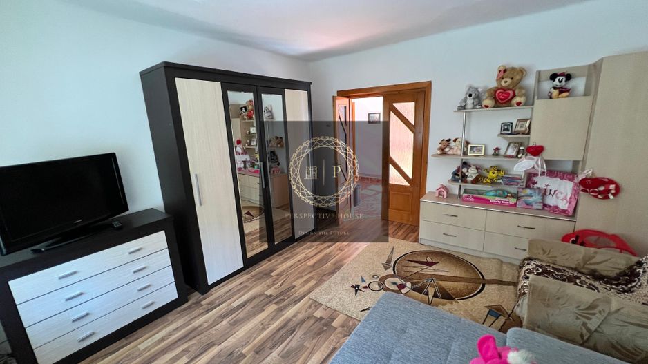Casă pretabila 2 familii | 280 mp utili| 1350mp Teren | Garaj - Poză 37