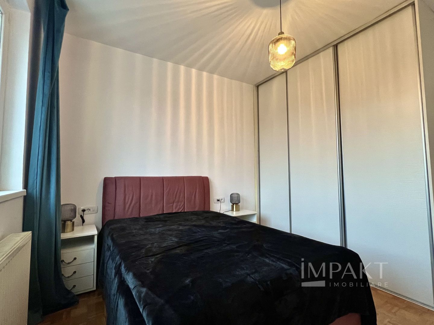 Apartament Modern,  Recent Renovat in Centrul Orasului! - Poză 12