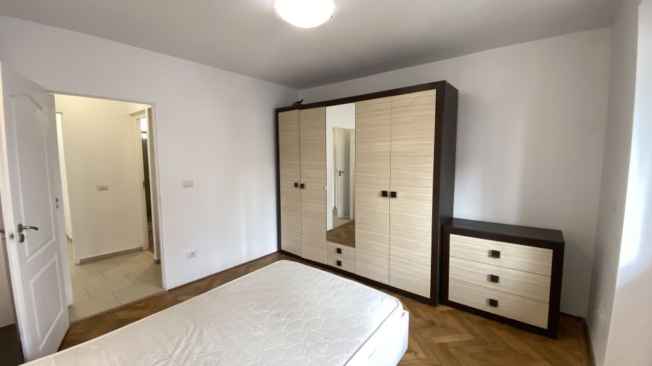 COMISION 0, Apartament/ Birou 2 Camere, 50mp, Decomandat, Zona Centrala - Poză 4