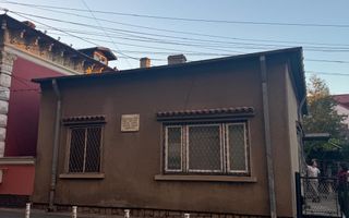 Casă 3 camere, Str. Vasile Alecsandri – vânzare / închiriere - Poză 1