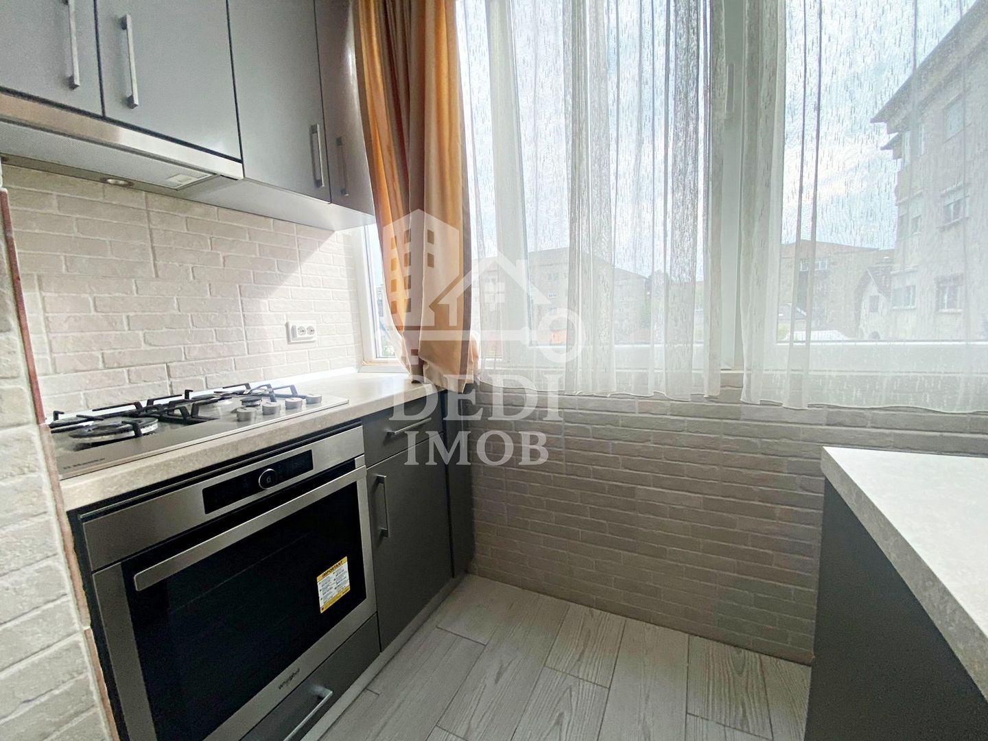 Apartament 3 camere de inchiriat in zona Rogerius, Oradea - Poză 4