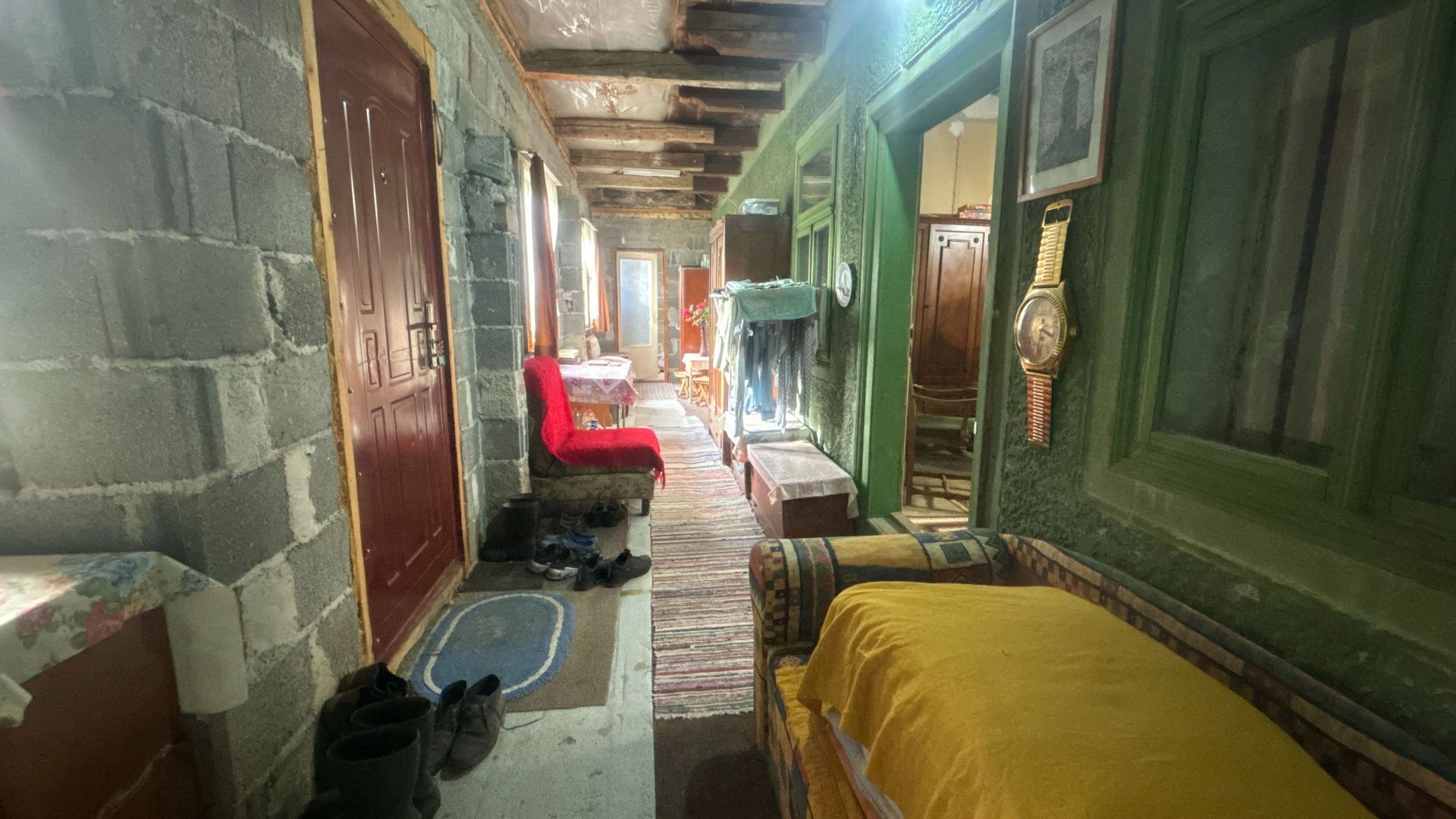 Casă 3 camere 100 M² cu 2360 M² teren - Poză 4