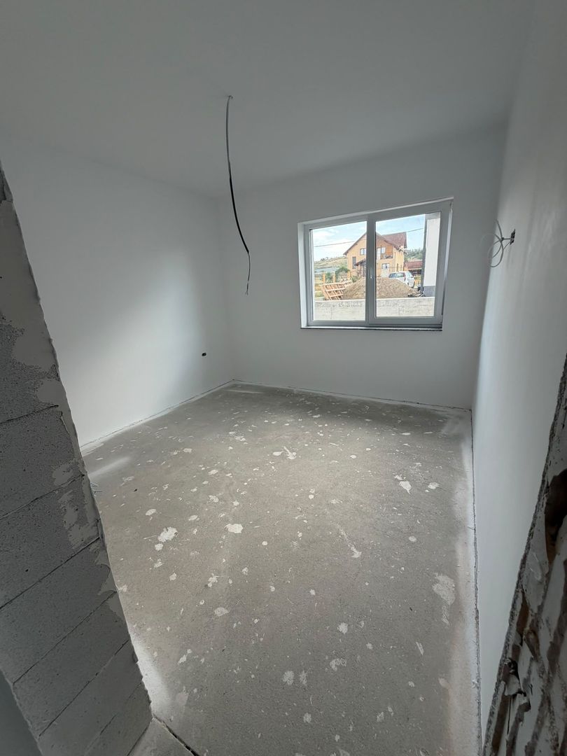 Casa noua de vanzare - Poză 4