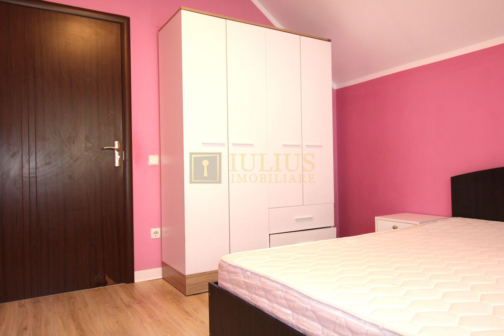 Casa INDIVIDUALA  P+M in Dumbravita, aproape de padure. - Poză 16