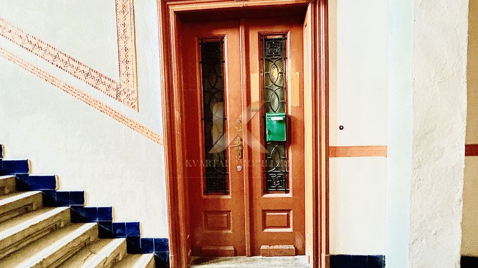 Apartament deosebit cu istorie,  2 camere Palatul Bohus (Centru). - Poză 9