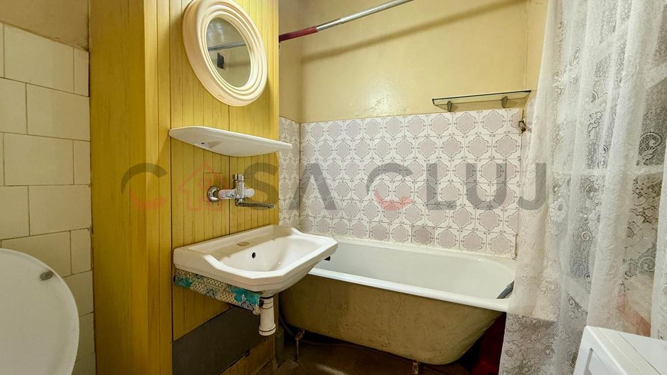 2 camere, decomandat, Baza Sportivă "La Terenuri"! - Poză 4