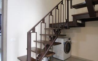 Casa Giroc, 4 camere, 2 bai, curte interioara. - Poză 9