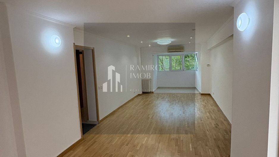 4 camere  etaj 1 /450 m METROU UNIRII - Poză 3