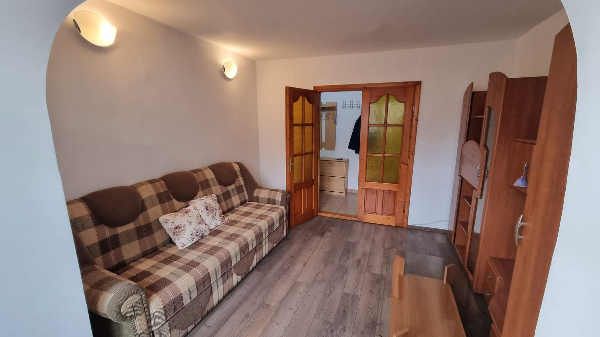 🏡 Apartament 2 camere decomandat de închiriat – Zonă Centrală 🔑 - Poză 3
