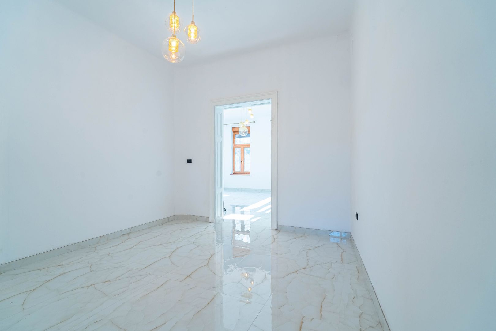 Apartament 2 camere parter înalt, amenajat complet. - Poză 9