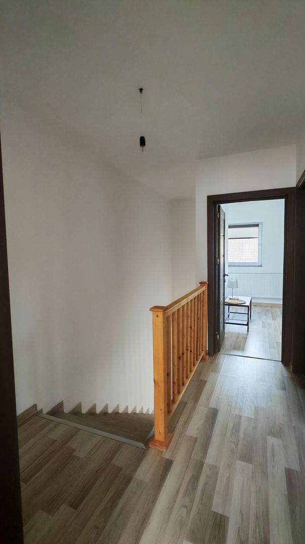 Vila tip duplex S+P+E cartier IZVOR Tarlungeni semimobilata179000 euro - Poză 23