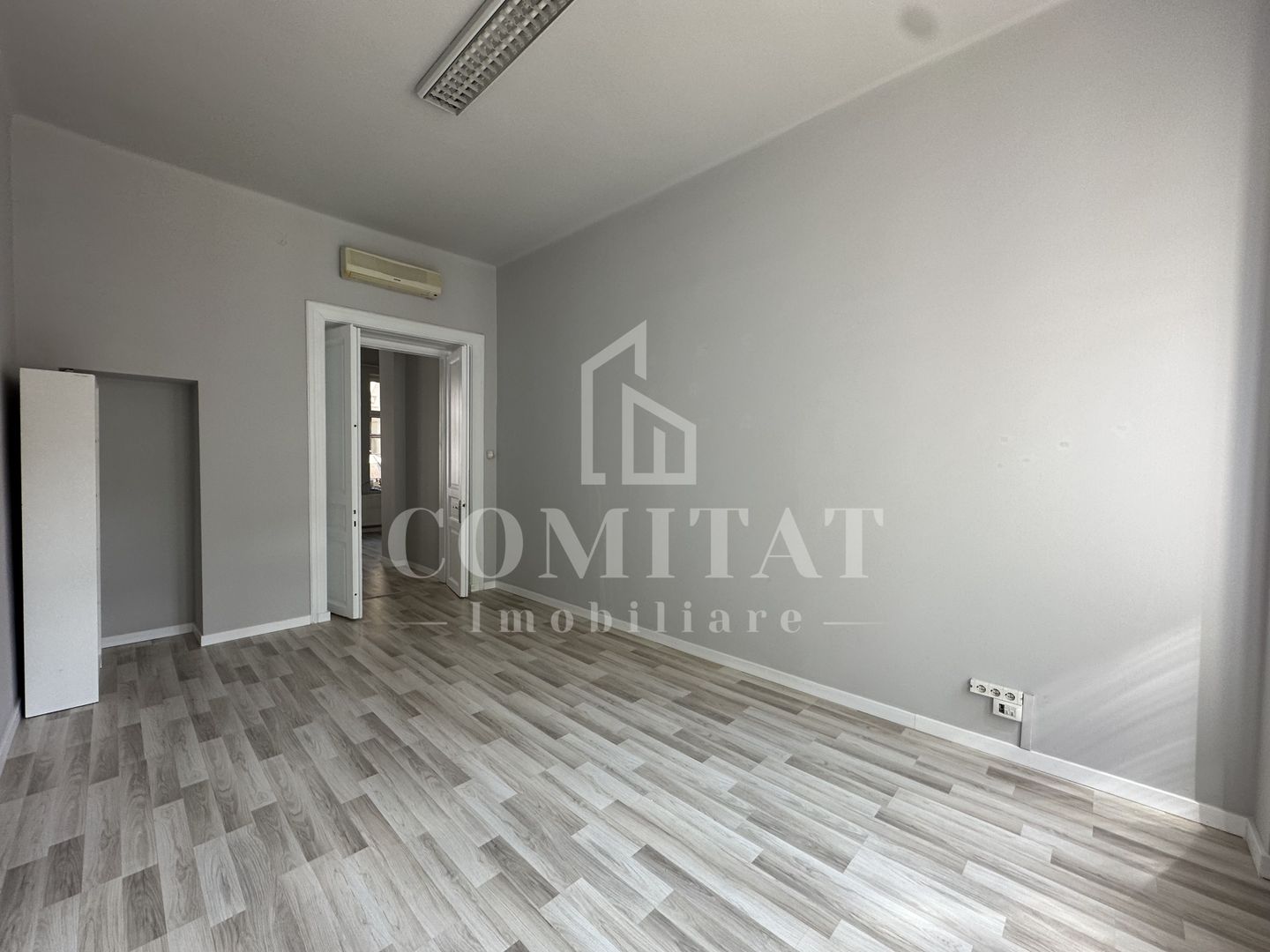 Apartament cu 2 camere | Clădire istorică | Zonă ultracentrală - Poză 3