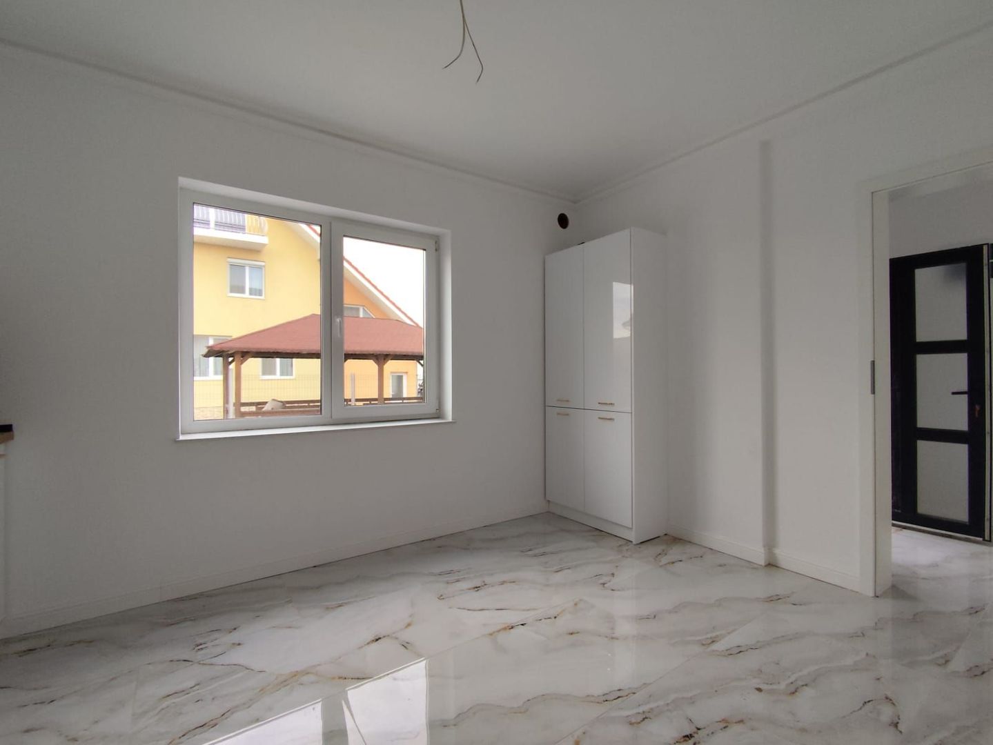 Casa in Sanmartin, Bihor – se va vinde la cheie, mobilata, utilata - Poză 3