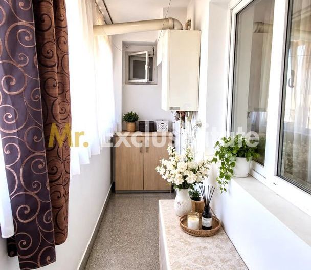 Apartament 3 camere Ultracentral-Pitesti-Bloc Mobilux etaj intermediar - Poză 9
