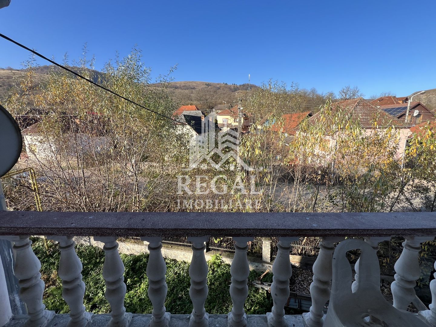 Casă de vânzare în sat Bos – oportunitate pentru locuință sau afacere - Poză 3