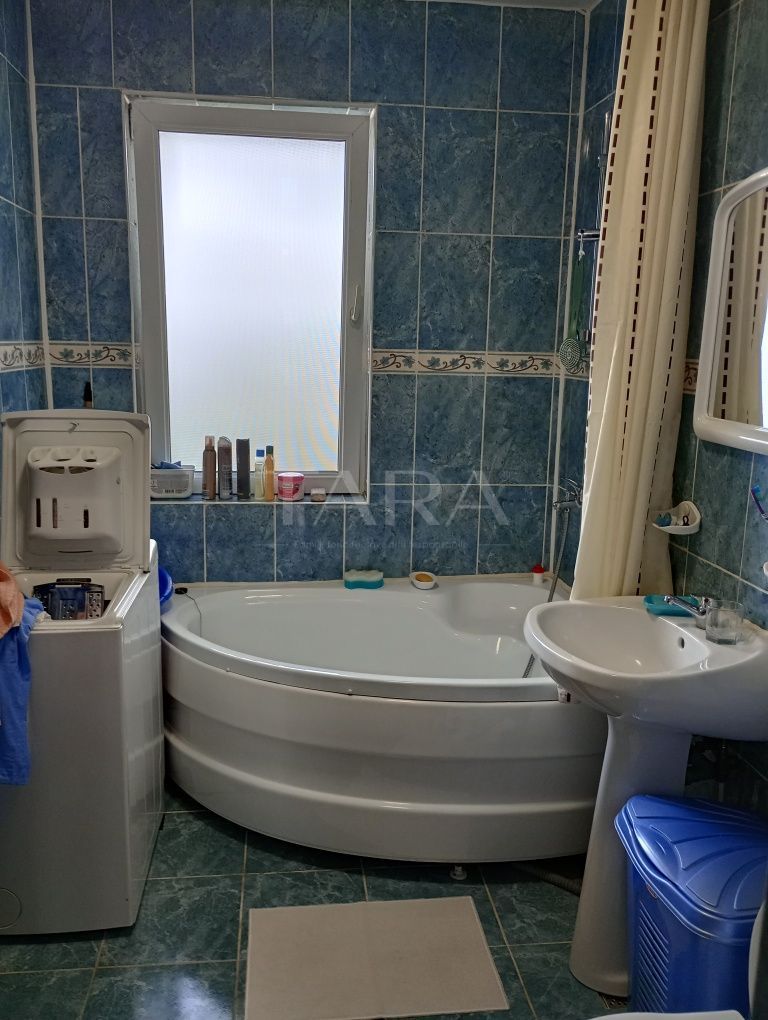 Apartament modern cu 2 camere decomandate in zona centrala Floresti. - Poză 6