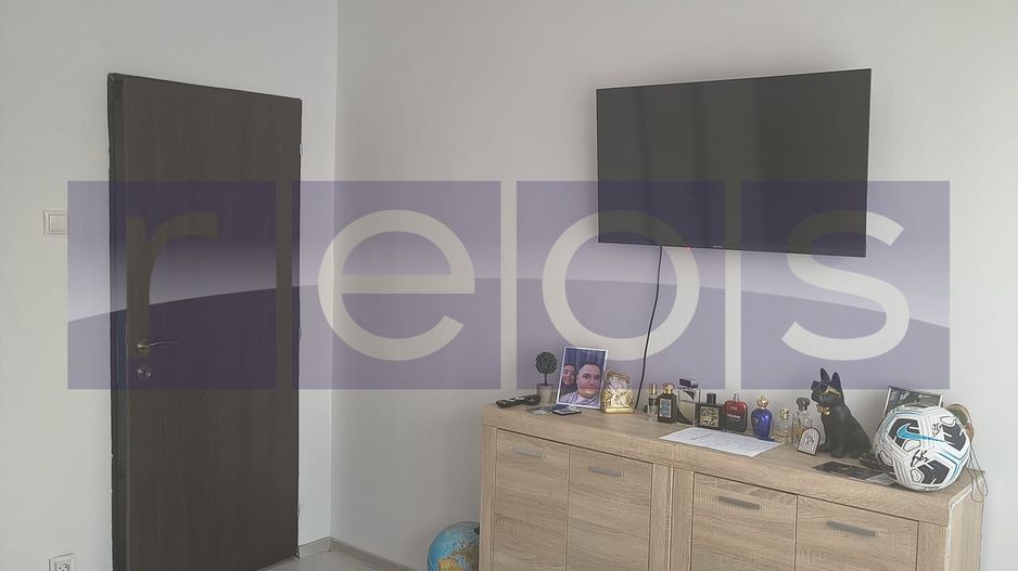 VANZARE 4 CAMERE DECOMANDAT -PARCARE -BULEVARDUL  GHENCEA - Poză 3