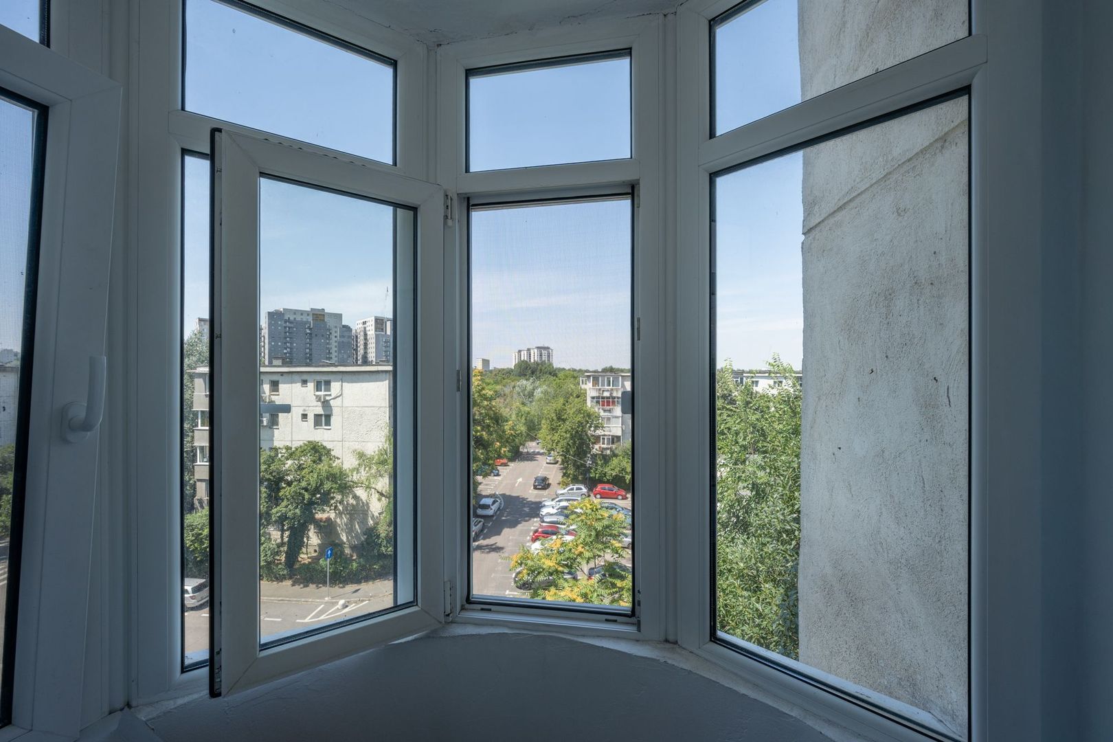 RARITATE la vânzare - 3 camere, etaj 4, Calea Vacaresti-Mall Sun Plaza - Poză 14