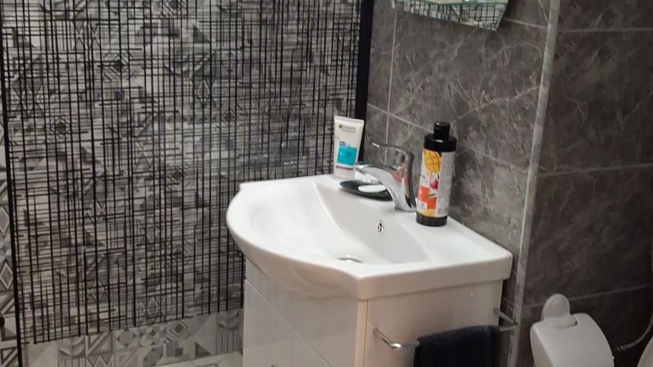 Garsoniera renovata modern - zona Far - Ocazie - Poză 9