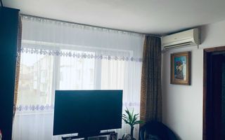 Apartamnt 3 camere Sagului cu centrala - Poză 2