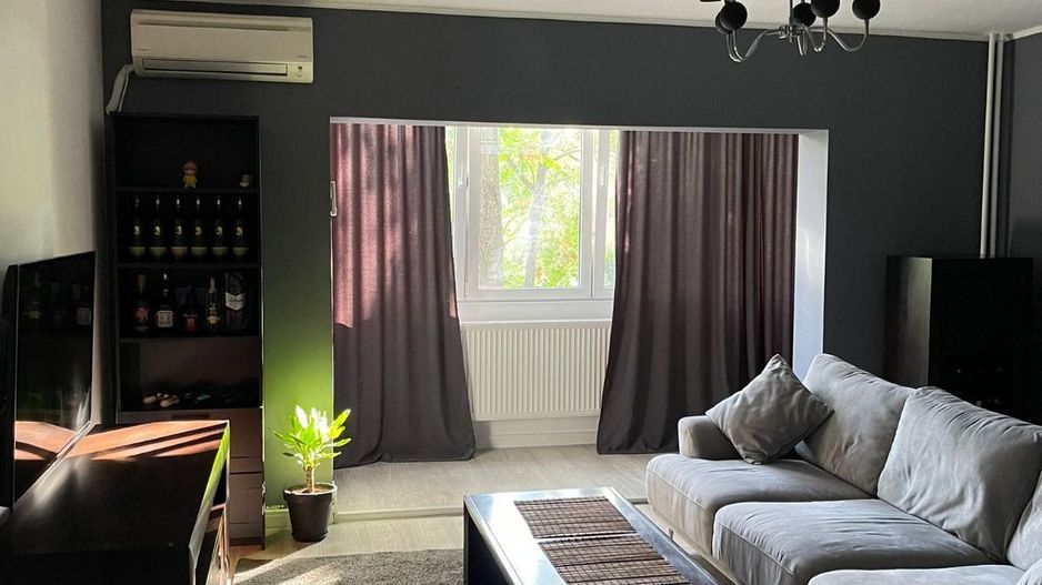 Apartament 2 camere zona Parc  Vacaresti/Oltenitei an 1986 - Poză 12