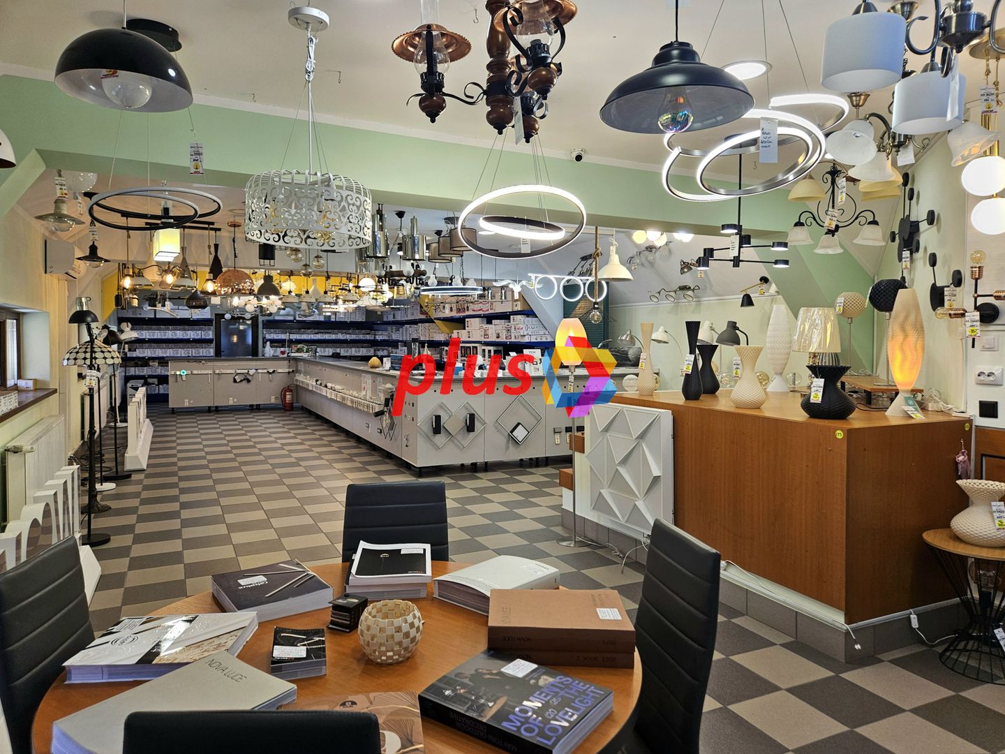 Casă plus Spațiu comercial  741 mp, Teren 906 mp Brasov - zona Blumana - Poză 4