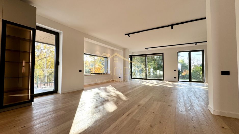 Vila cu 5 camere  *366mp* / Curte privată + piscina*315mp*/ Pipera - Lake View - Poză 19