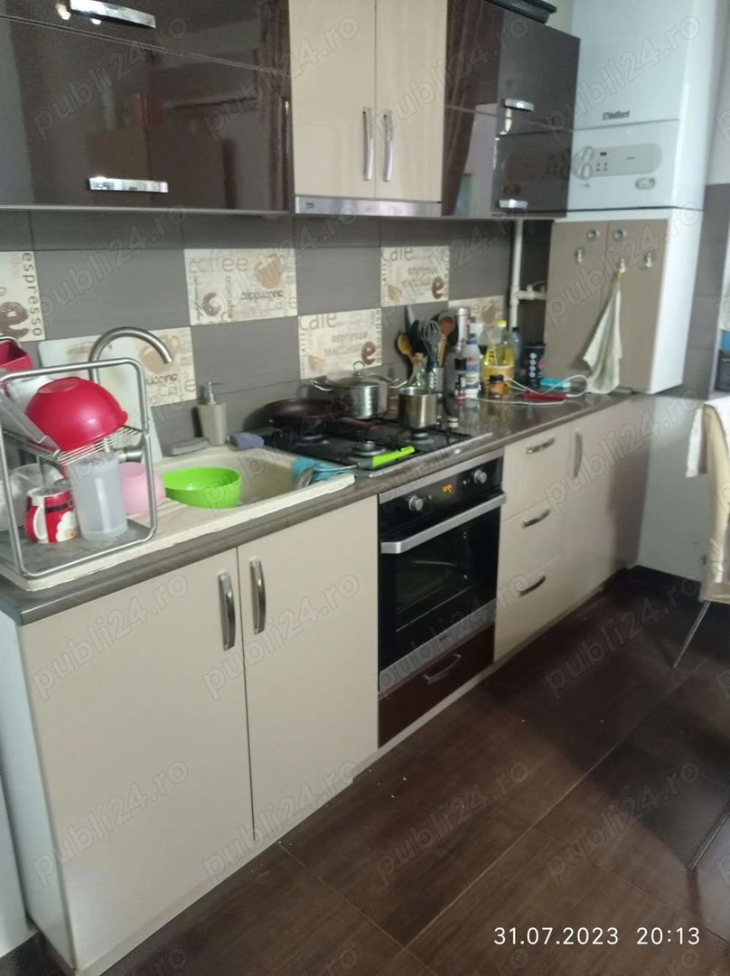 Vând apartament 3 camere. - Poză 3