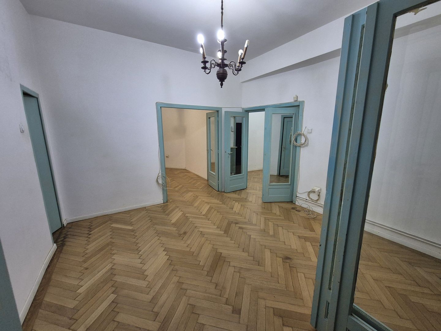 Apartament cu 2 camere - Universitate - Poză 4