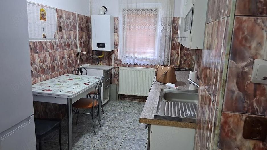 Apartament 3 camere-Decomandat -Zona Lipovei-Parter - Poză 2