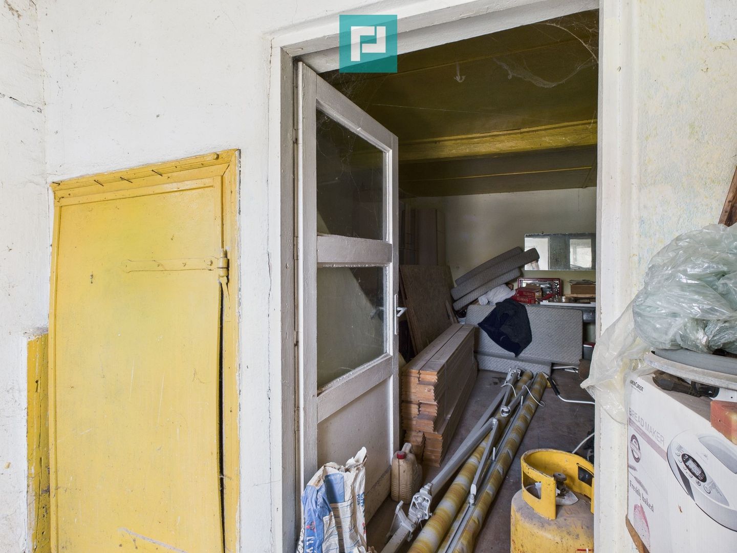 Casă spatioasă și solidă în Pecica - Poză 28