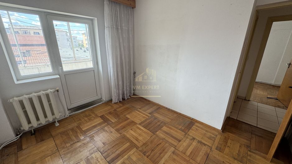APARTAMENT CAMPULUNG 4 CAMERE, ETAJ 2, GRUI - Poză 10