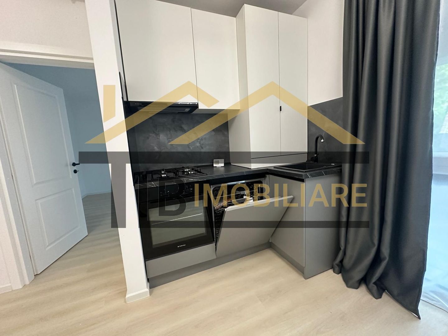 Apartament de 2 camere, 70mp, parcare, Zona Centrala - Poză 7