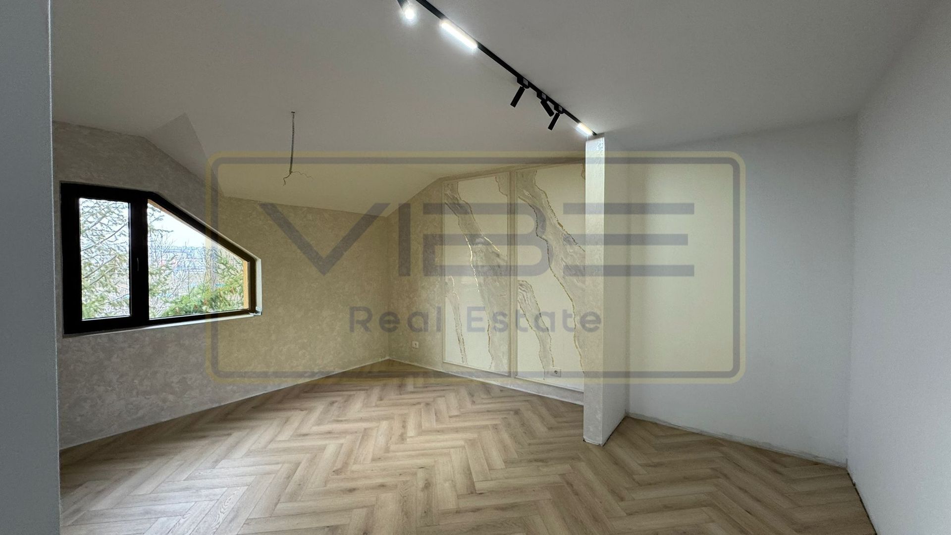 Duplex 4 camere 2 bai Galata Spitalul Arcadia - Poză 49